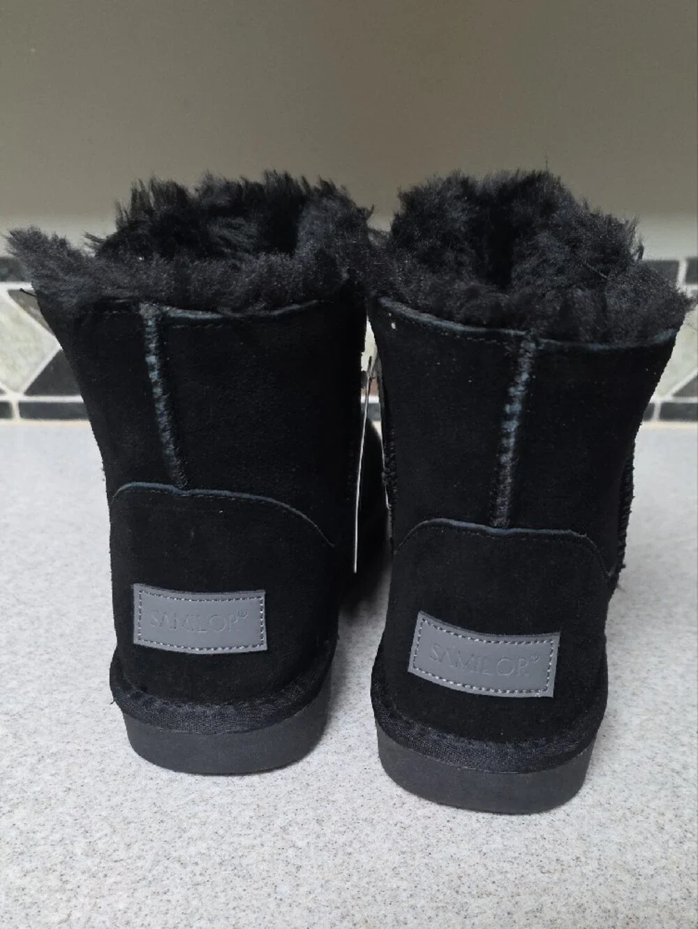 Cozy Black Faux-Fur Winter Ankle Boots